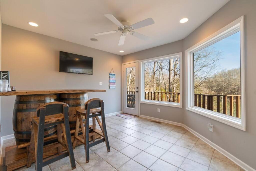 Lakeside Haven Dock/Slip Fire Pit Game Room Kayaks Winchester Esterno foto