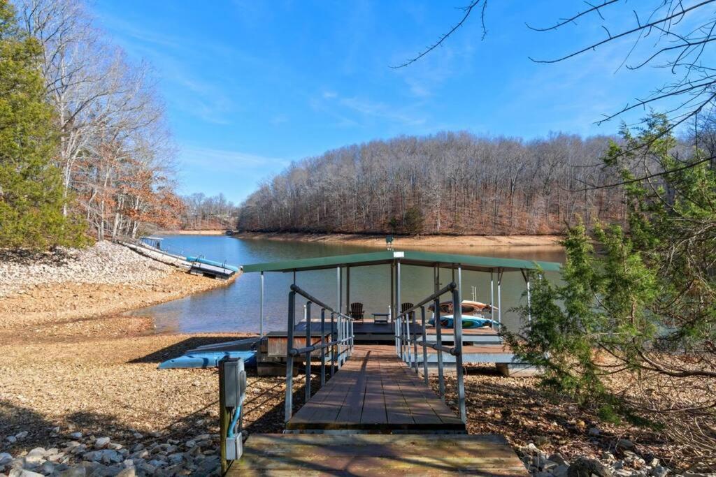 Lakeside Haven Dock/Slip Fire Pit Game Room Kayaks Winchester Esterno foto