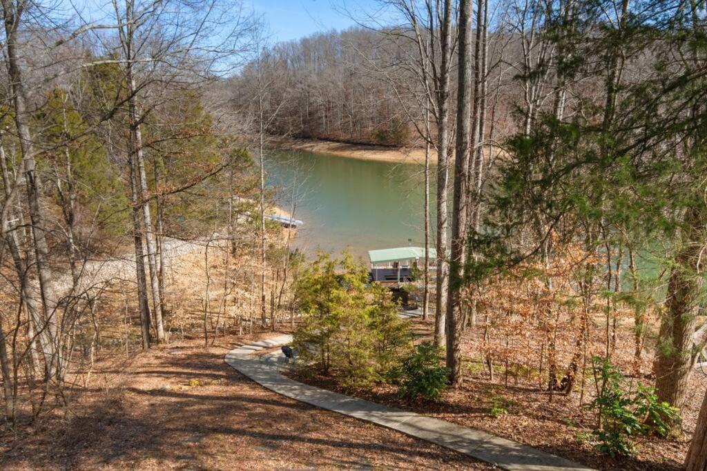 Lakeside Haven Dock/Slip Fire Pit Game Room Kayaks Winchester Esterno foto